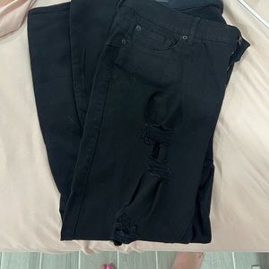Black bombshell skinny Jean torrid